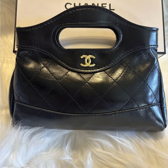 CC Black Quilted Leather Crossbody with Gold Chain - Picture 10 of 10
